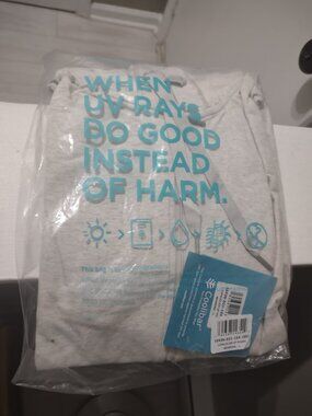 Coolibar Lumaleo zip up hoodie - NWT - size L - UPF 50 - color oatmeal gray